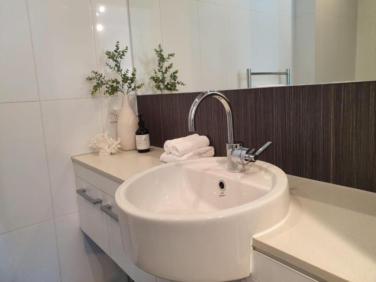 Stylish Haven Luxury Interiors In Prime Location Apartment ควีนส์ทาวน์ ภายนอก รูปภาพ